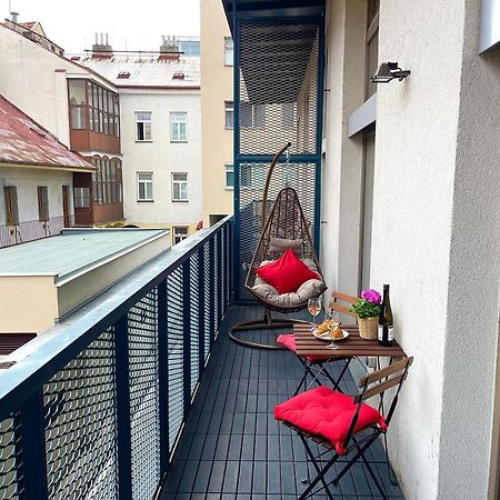 Duplex Apartment With 3 Bedrooms Praga Esterno foto